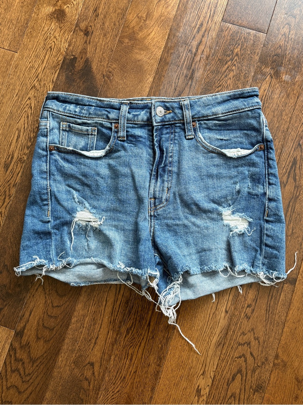 Old Navy Women's O.G. Straight Distressed Blue Denim Cutoff Shorts Size 4